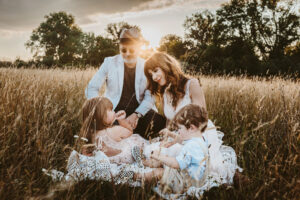 Family photographer, scenic family photo, candid family photo.