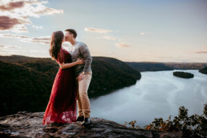 Couples photography, scenic photography.